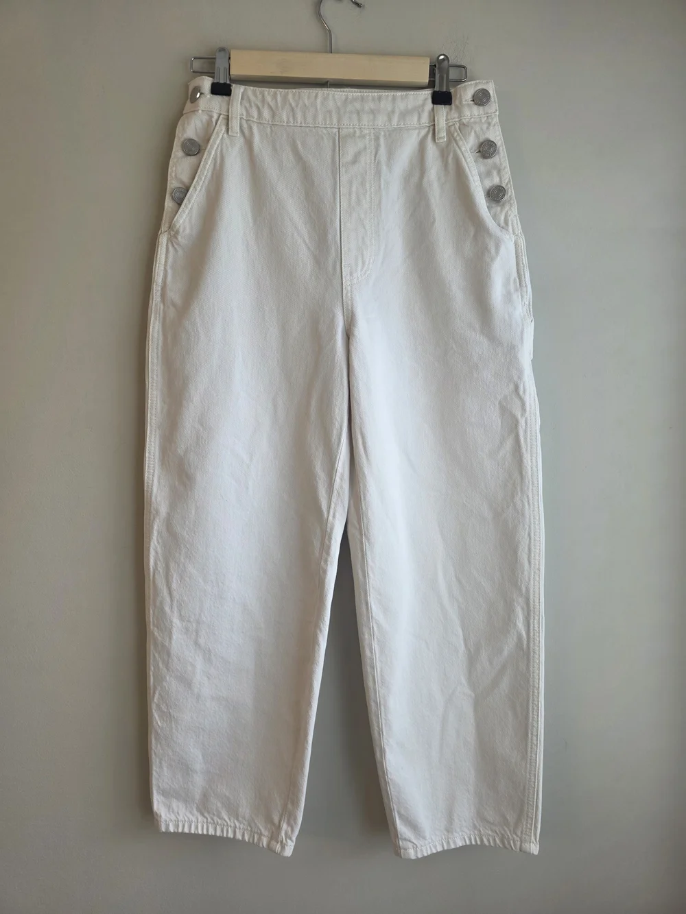 FRAME Barrel Leg Jeans Cropped Button Detail Parchment White 24 Like New - Picture 3 of 9